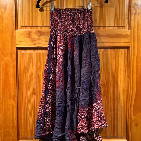 Elegant Blue and Red Maxi Skirt - Picture 4 of 5